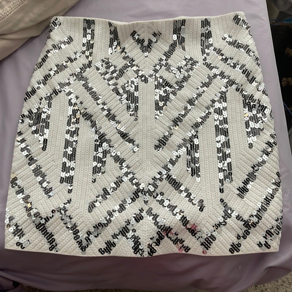 Sequined express mini skirt